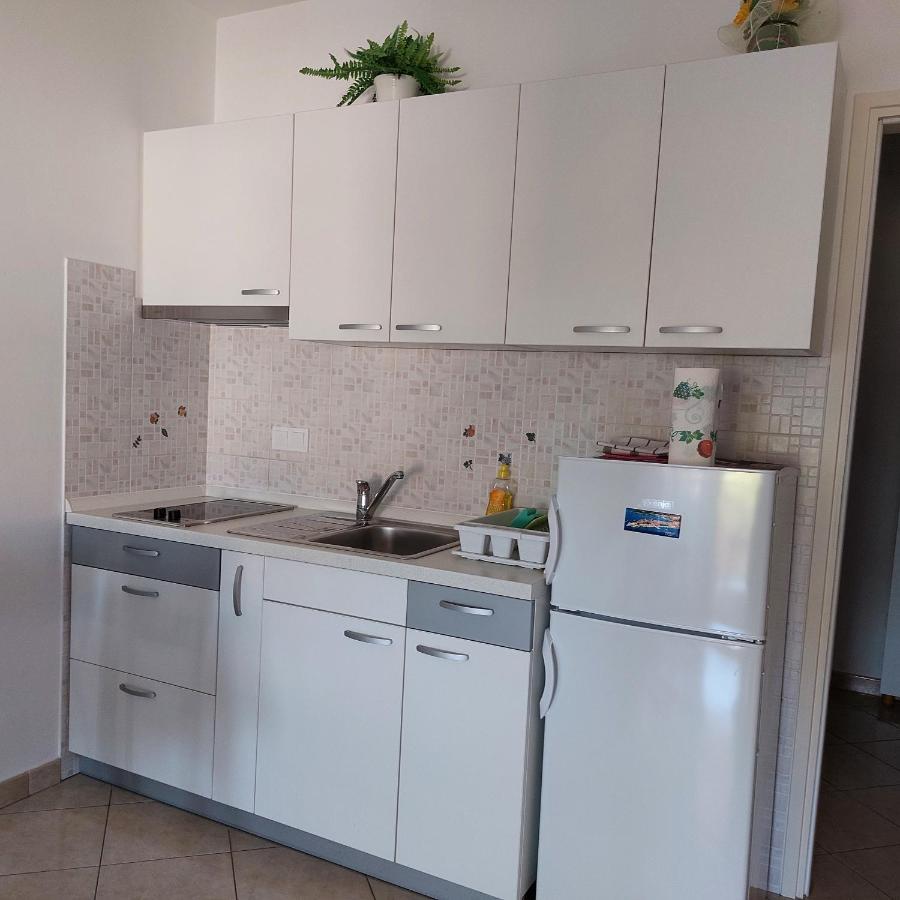 Apartment Ivana,Mali Maj Пореч Экстерьер фото