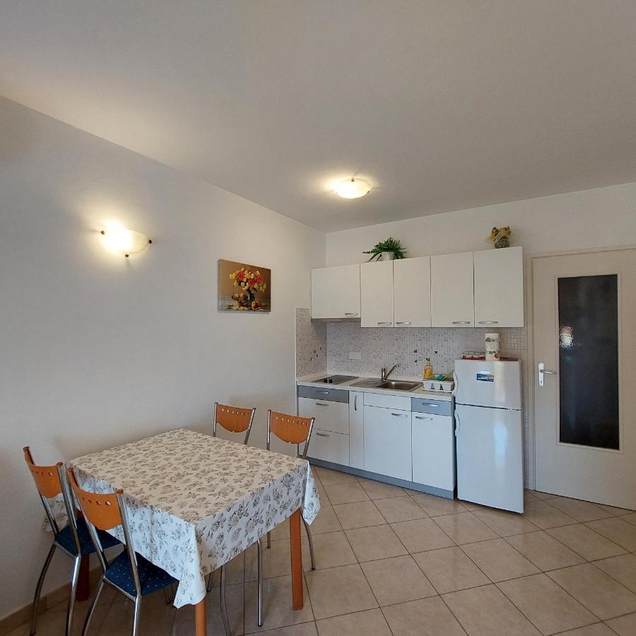 Apartment Ivana,Mali Maj Пореч Экстерьер фото